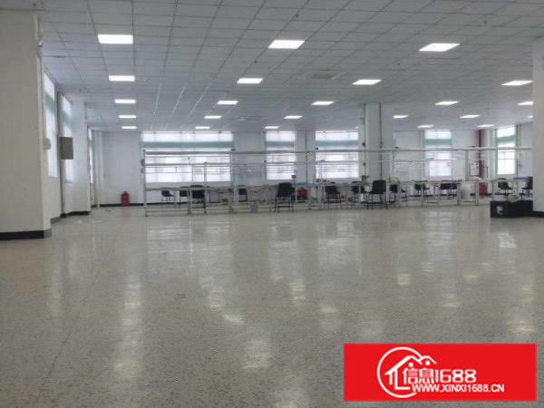 三中新出楼上2800平方有现成塑胶玩具环保证厂房出租