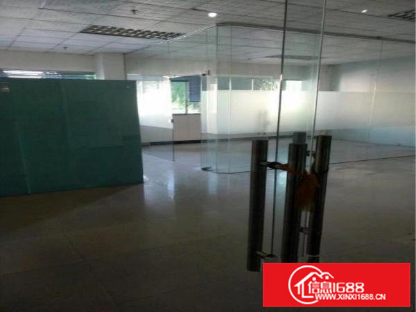 高步独栋厂房4000，层高7米，形象好空地大