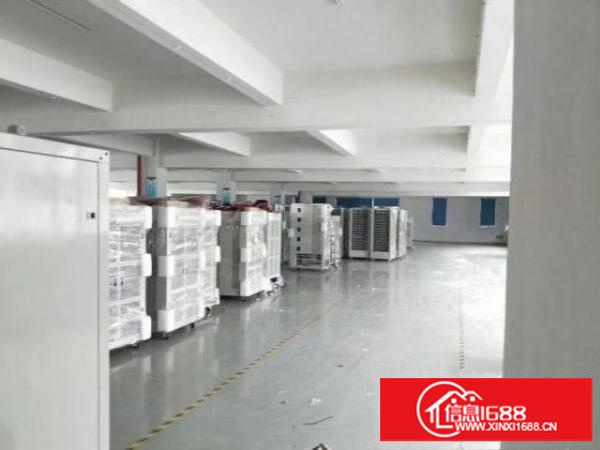 石岩麻布空出楼上600平厂房出租，光线好，带装修