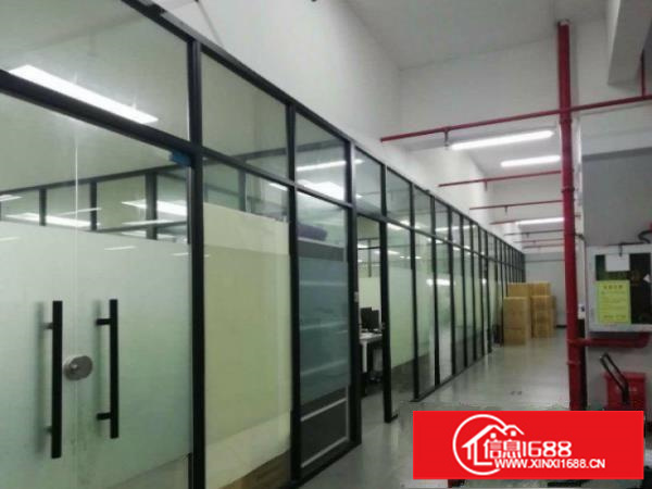 坑梓秀新社区红本厂房楼上880平现场装修厂房租14