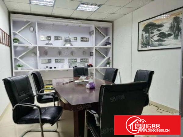 观澜高速出口低价厂房1000精装修出租。