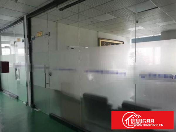 沙井后亭地铁口边750平米，带装修无转让费厂房出租