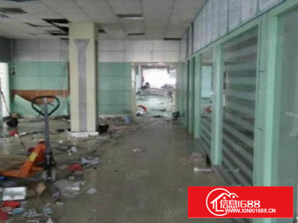 石岩塘头应人石新出楼上3200平米厂房出租带装修