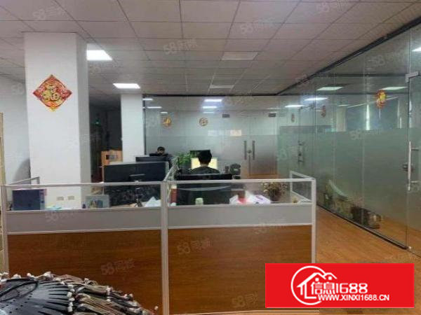 机荷高速附近，原房东厂房一整层600平米，精装修免转让费