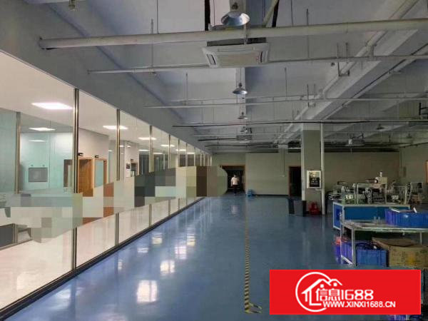 沿江高速入口1公里新出楼上600平方，豪华装修，水电齐全。