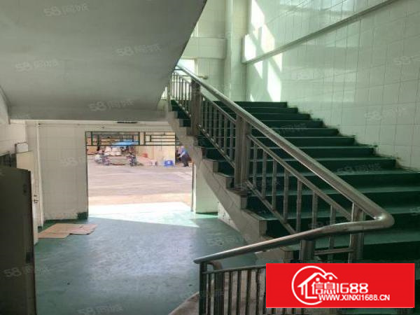 凤岗原房东独院厂房6500平出租现成水电装修地坪漆