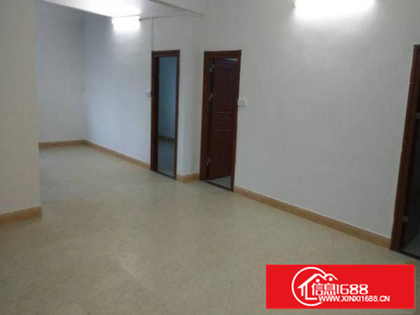 坑梓秀新新出二楼300平米带装修厂房出租