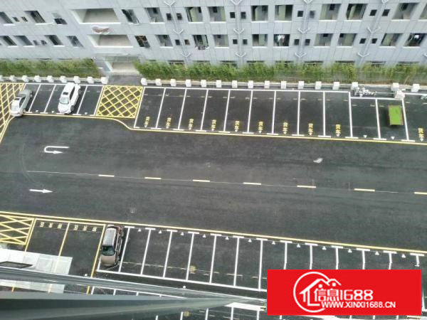 横岗安良独院一楼2200方出租，空地超大