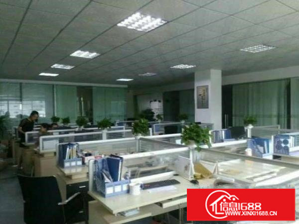 高速出口原房东楼上1362.4平实际面积带红本坪山