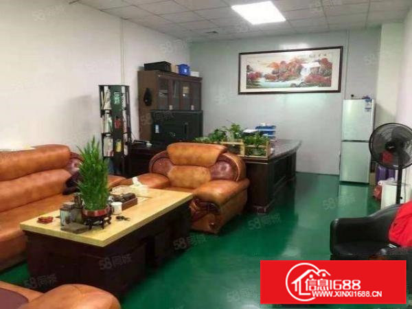 凤岗雁田临深新出楼上560平方水电齐全现成地坪漆！！