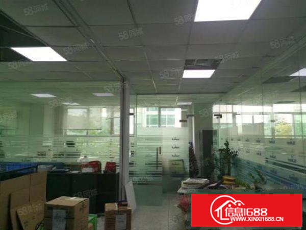 荷坳地铁口2450平方整层厂房出租，可以分租