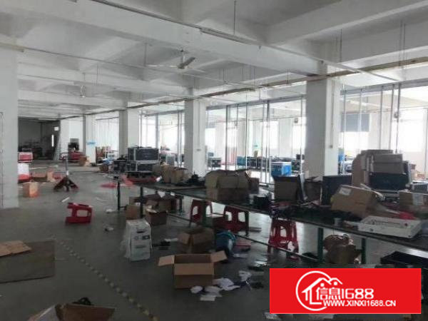 石岩塘头楼上厂房1680平