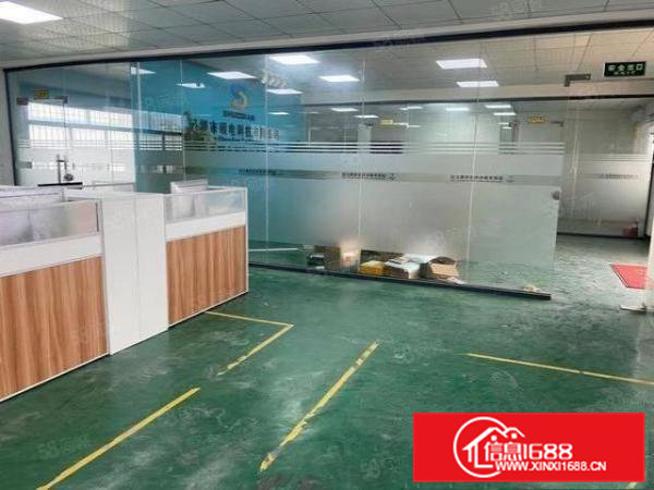 浮岗新出楼上650平方，水电齐全，现成办公室装修