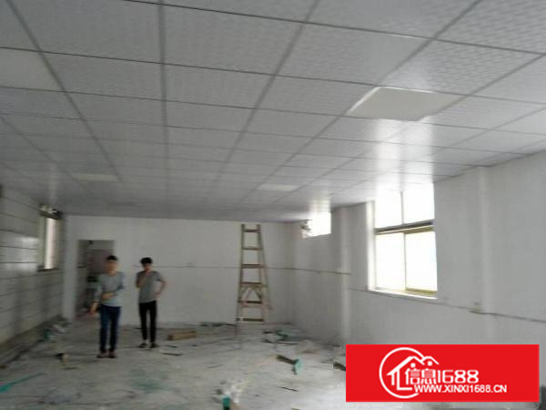 本厂二楼整层946个平方，对外分租150一200平方。