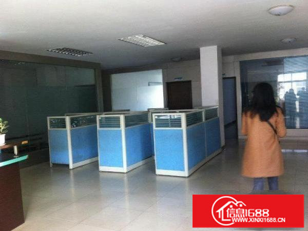 坑梓秀新工业区新出七米高一楼1800平方出租