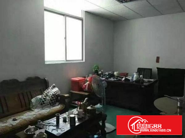 石岩应人石楼上850平米厂房可做制衣带精装修出租