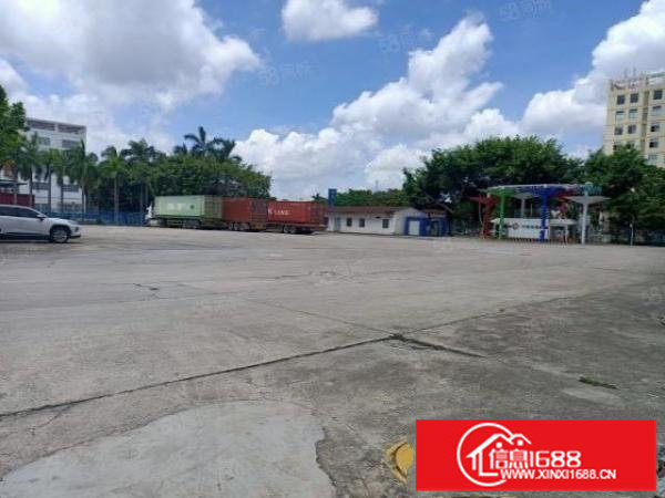 观澜大道边原房东独门独院，一楼层高6米空地一万可分租