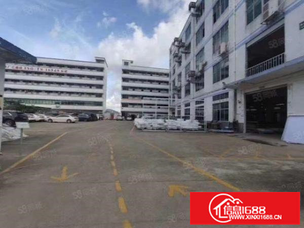 坪地六联鹅公岭2号1260平每层有地坪漆办公室