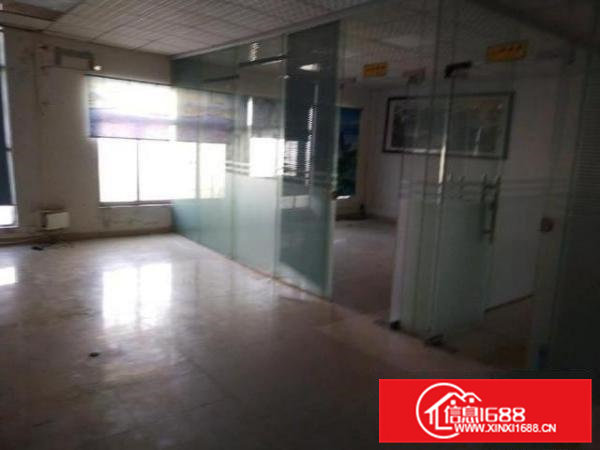 大岭山月山村工业园带装修厂房700平方