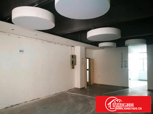 民治靠深圳北厂房1300平带装修