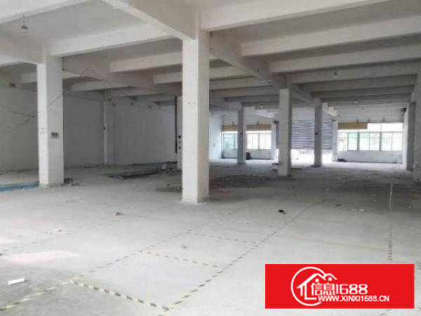 石岩径贝社区标准厂房一楼800平方出租