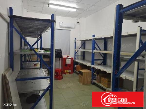 长安镇乌沙楼上650平方，8200块钱打包。现成装修水电齐全