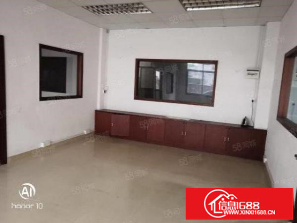 横岗新出500平方带装修一楼厂房出租