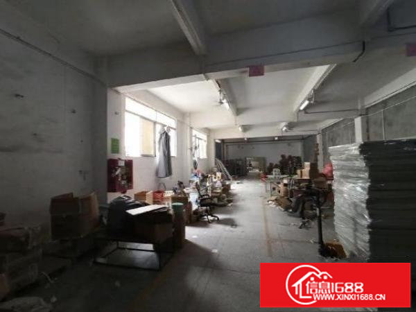 坂田岗头地铁口原房东687平出租