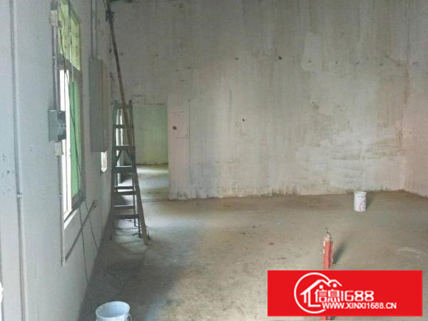 龙岗坪地1300平独院钢构厂房出租空地大价格便宜