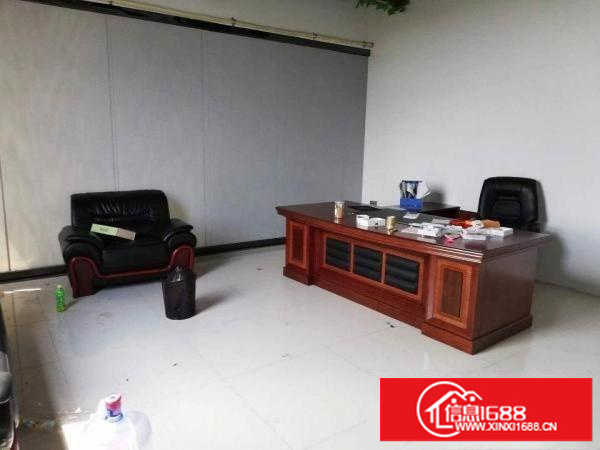 龙华大浪商业中心440平精装修带办公隔间厂房招租