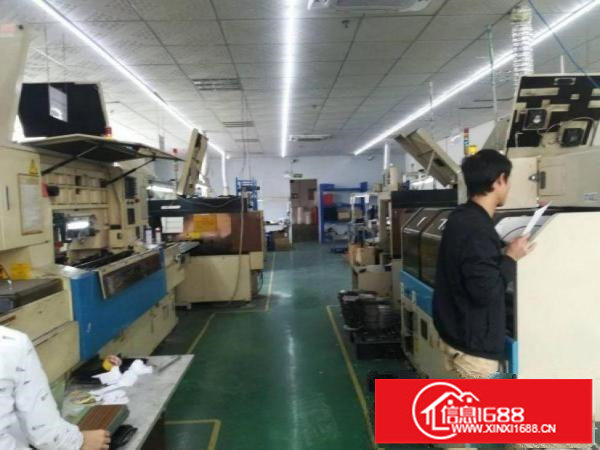 龙岗区坪地原房东楼上380平精装厂房出租