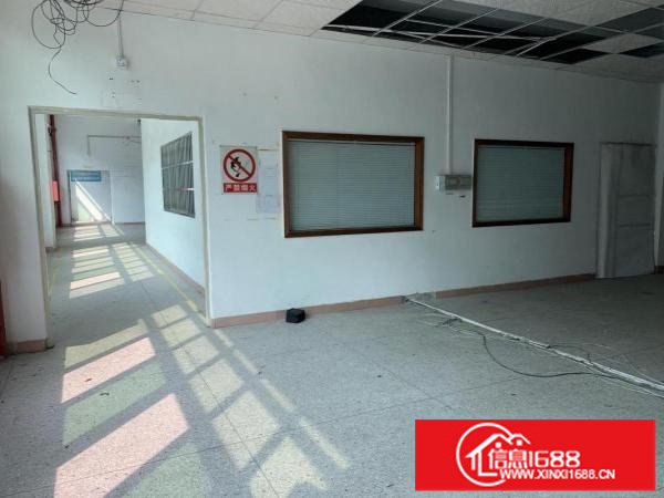 横岗地铁站新出一二楼厂房各1200平，带装修可分租