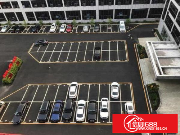 横岗安良红本厂房楼上1000平方（可分租）