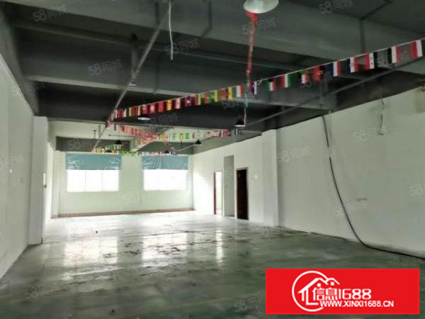 龙华元芬工业区标准厂房简单装修2100平出租，可分租