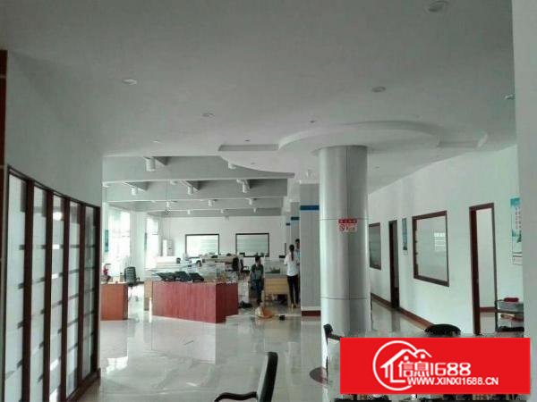 坂田新出楼上1350平米无尘车间出租