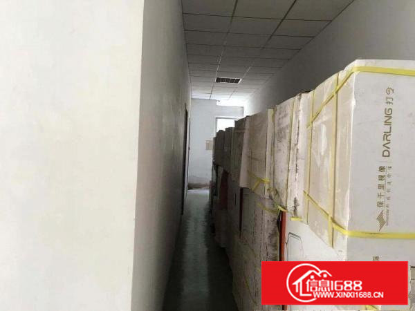 锦厦新空出楼上2100方带全新标准两吨货梯人流集中，交通方便