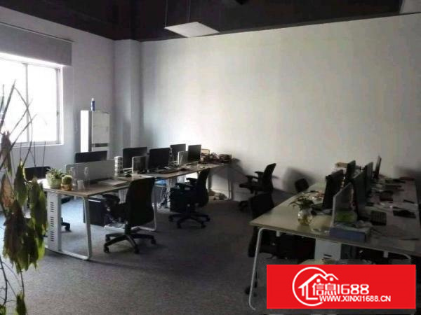 客户到期坂田上雪科技园东区厂房550平米精装修