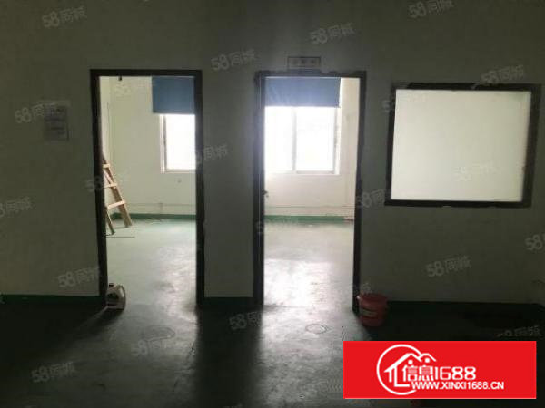 石岩塘头村原房东！楼上280平现成装修厂房出租！