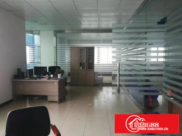 长安锦厦，新出楼上650平带精装修办公室，电子车间水电齐全