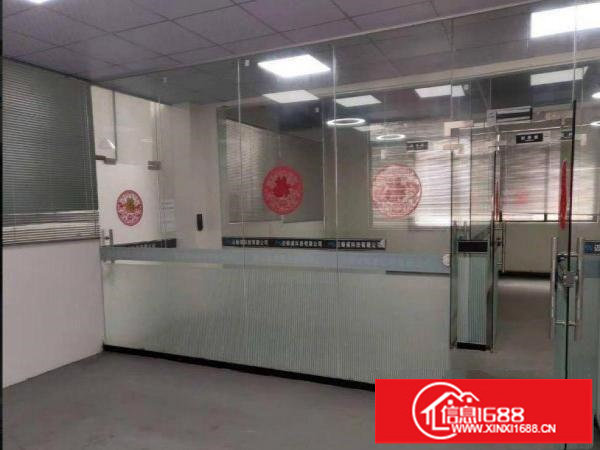 龙岗区坪地新出900平标准一楼，带行车地坪漆;价格美丽