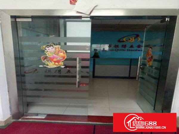 新出二楼带装修厂房1000平方招租