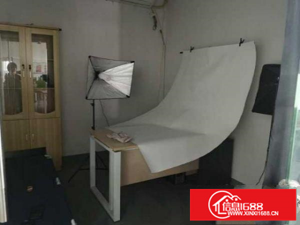 出租宝安石岩厂房一套，面积超级宽敞，适合做加工