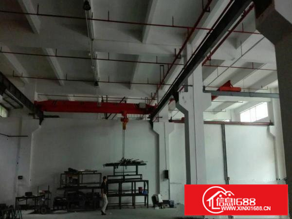 高速出口附近独院厂房三层1700平米出租