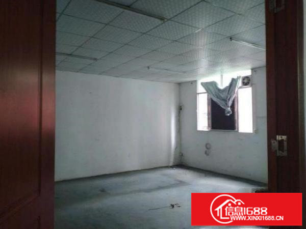 松元福楼村3楼厂房800平米精装修