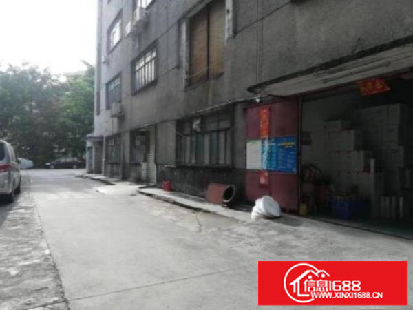 平湖标准厂房一楼实际面积400平一手房东无公摊