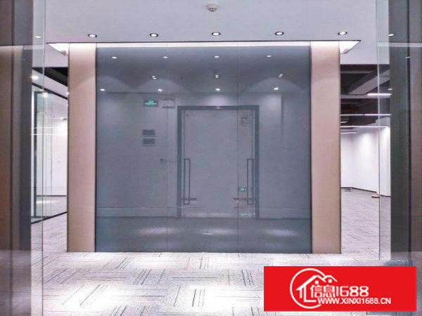 坂田地铁旁精装办公室480平红本超高使用率