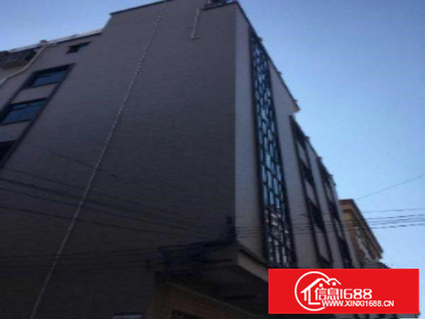 500平方带电梯仓房停车方便四周宽敞黄草朗厂房出租