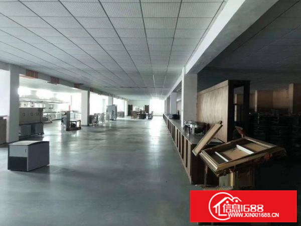 常平镇袁山贝楼上新出1500平米厂房带装修，地段好招工！