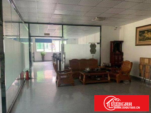 坂田红星厂房出租800平整租，楼上2部大货梯装修好