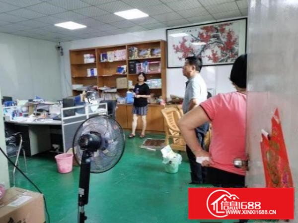 清溪松岗村出租厂房一楼800平跟二楼350平